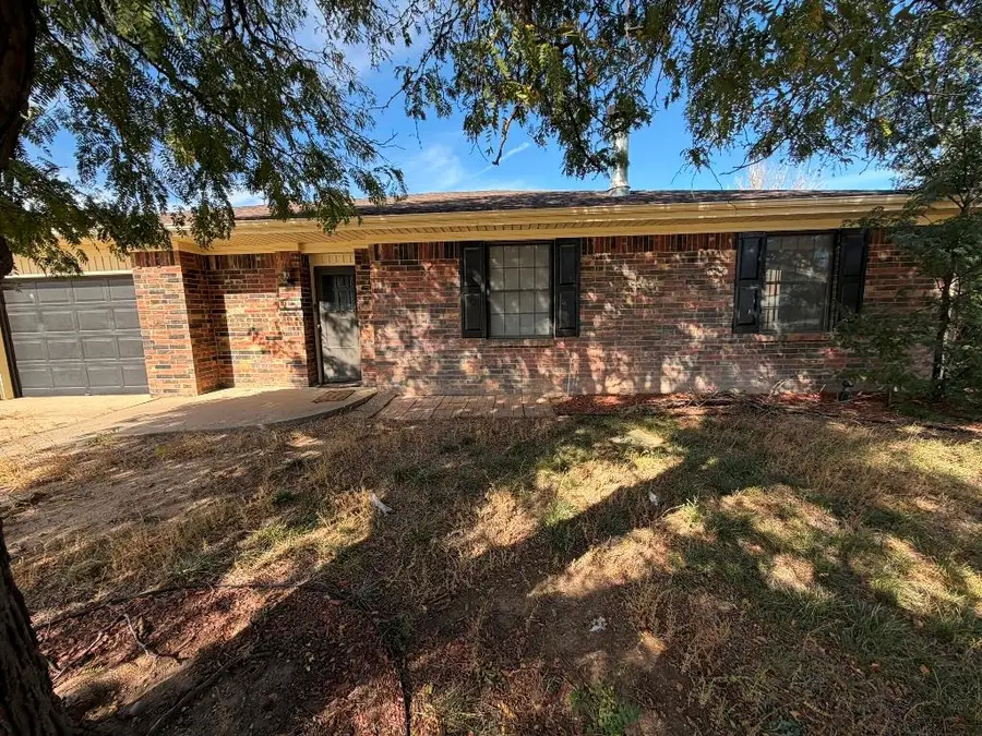 2106 N Beaver Street, Guymon, OK 73942 - #2