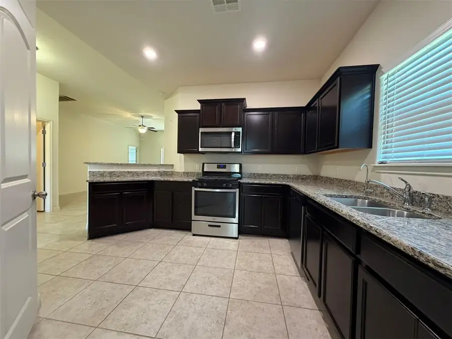 3101 Copan Court, Yukon, OK 73099 - #3