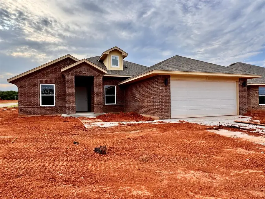 1800 Pin Cherry Lane, Moore, OK 73160 - #2