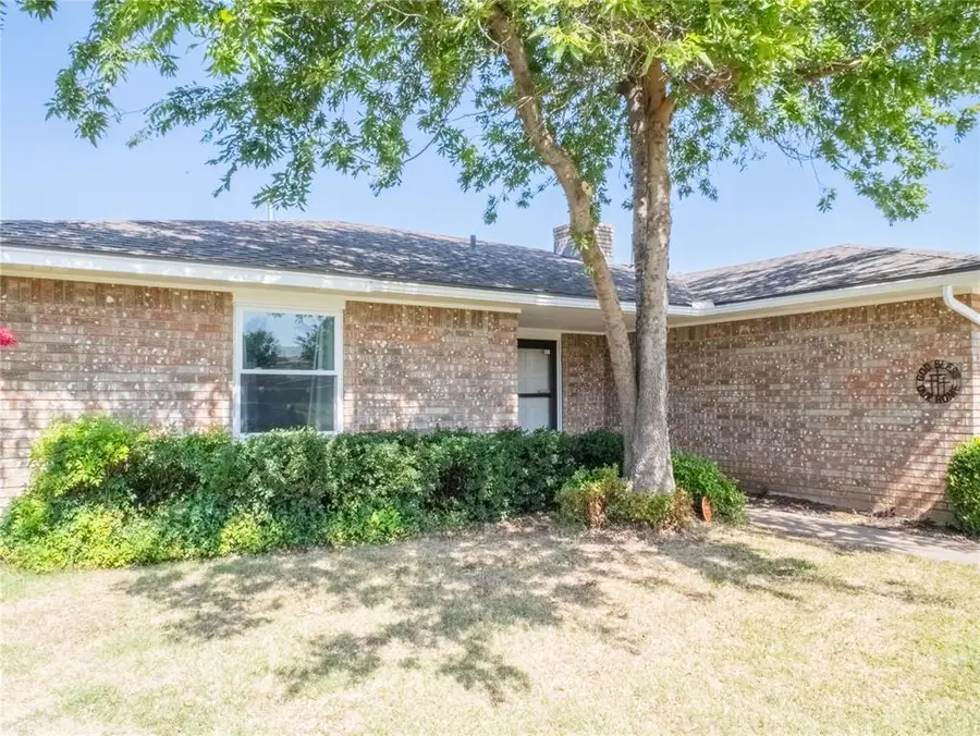 314 NE 26th Street, Lawton, OK 73507 - #3