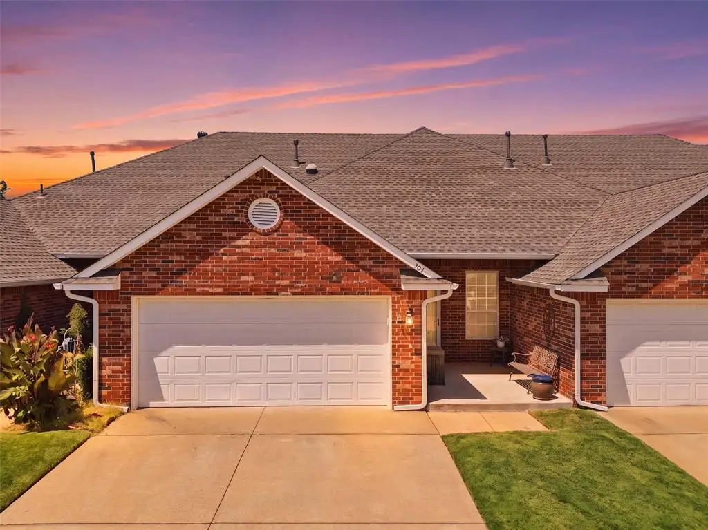 301 E Ostin Terrace, Mustang, OK 73064 - #1