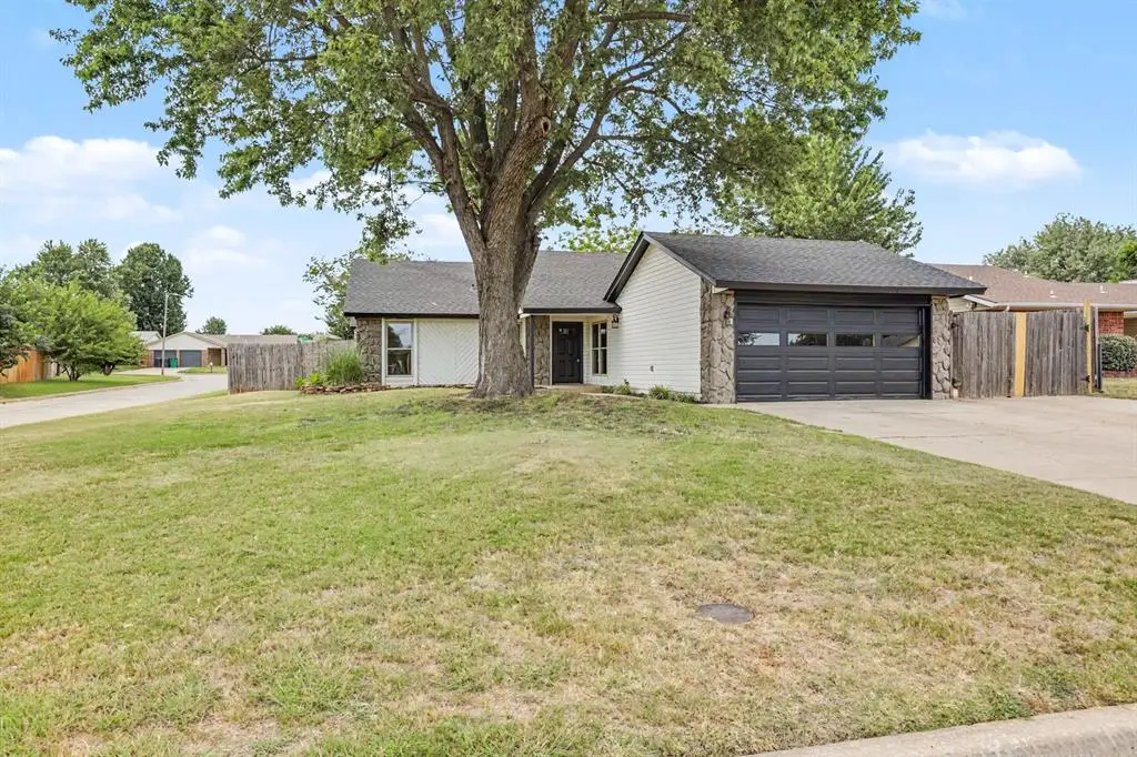 10333 Glascow Drive, Yukon, OK 73099 - #1