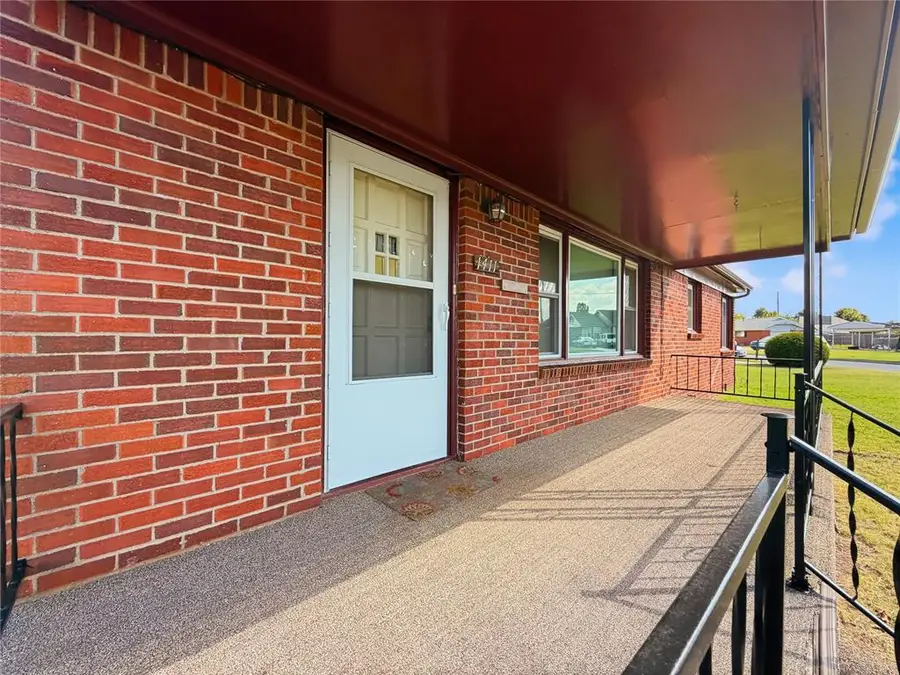 1411 S Reno Avenue, El Reno, OK 73036 - #3