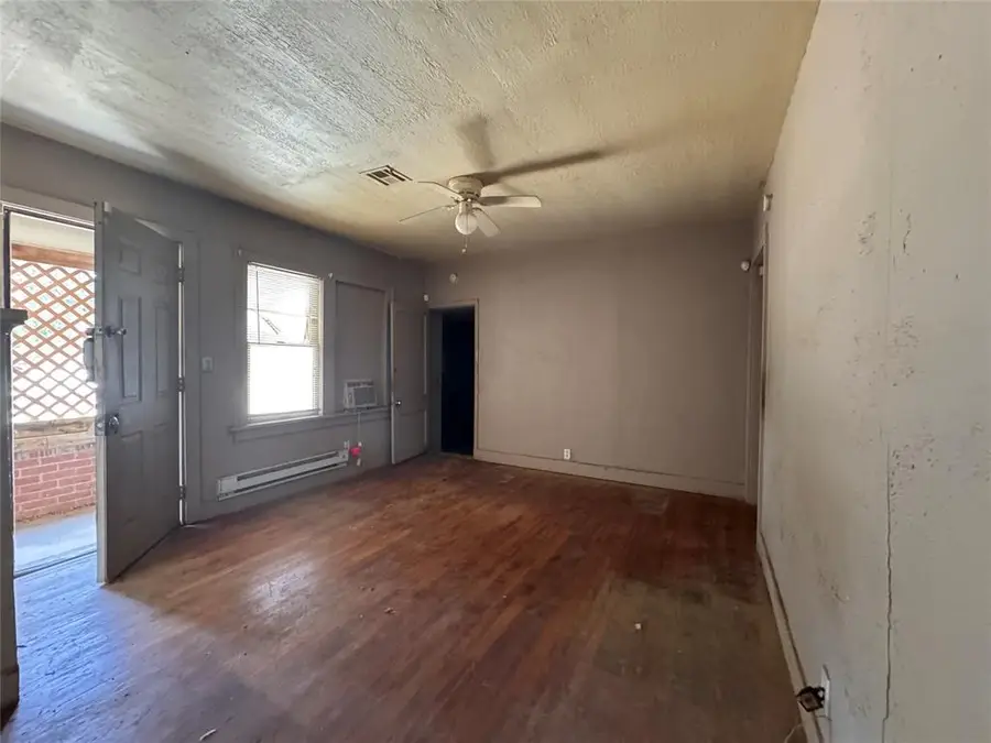 1837 NE 24th Street, Oklahoma City, OK 73111 - #3