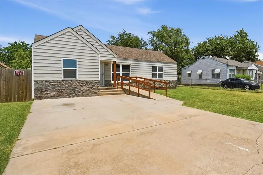 1919 NW Arlington Avenue, Lawton, OK 73507 - #2
