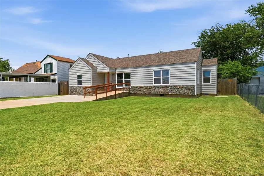 1919 NW Arlington Avenue, Lawton, OK 73507 - #3