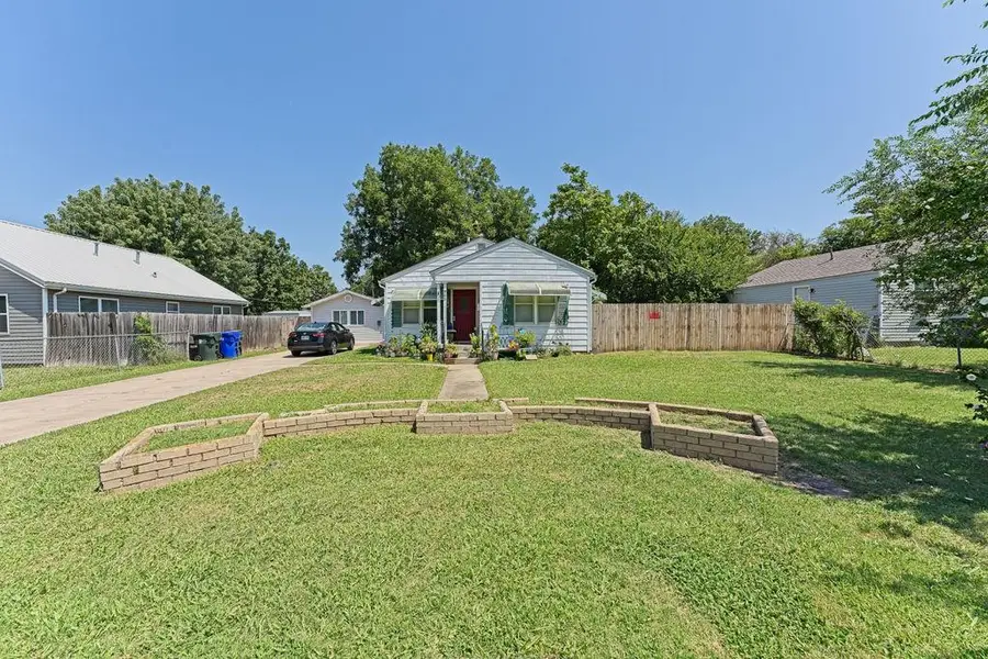 903 E Eufaula Street, Norman, OK 73071 - #2