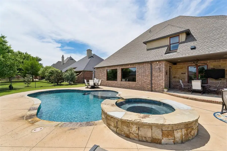 15708 Laguna Drive, Edmond, OK 73013 - #2