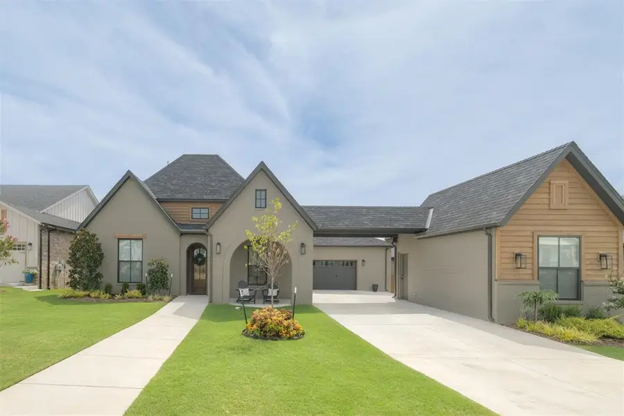 1732 Parkwood Avenue, Edmond, OK 73034 - #2