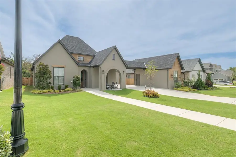 1732 Parkwood Avenue, Edmond, OK 73034 - #3