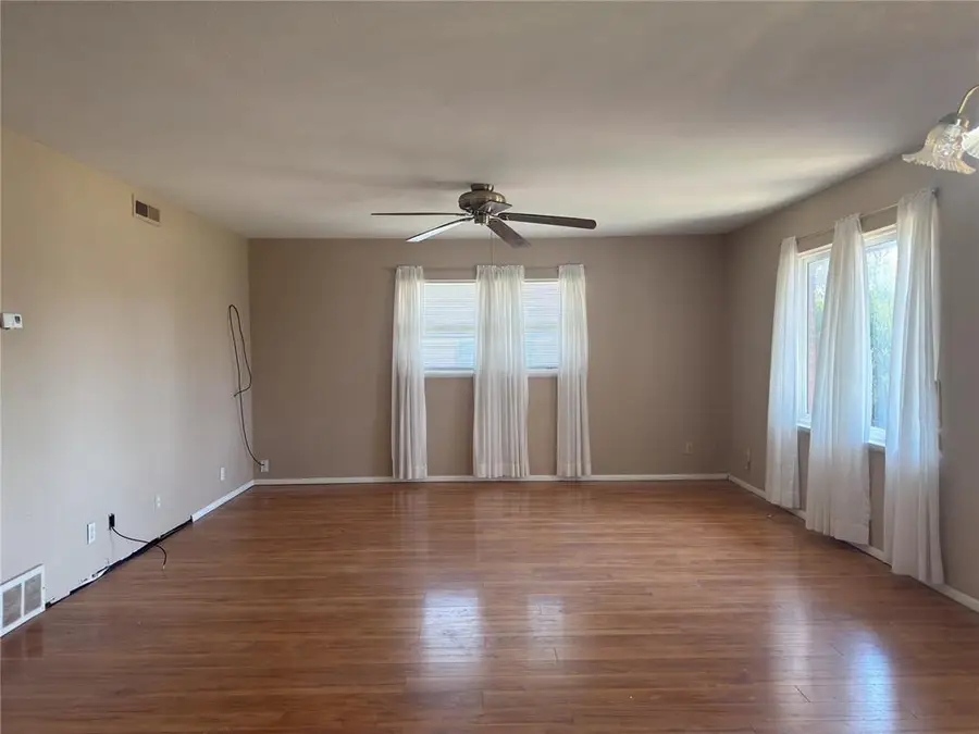 107 Cimarron Road, Burns Flat, OK 73647 - #2