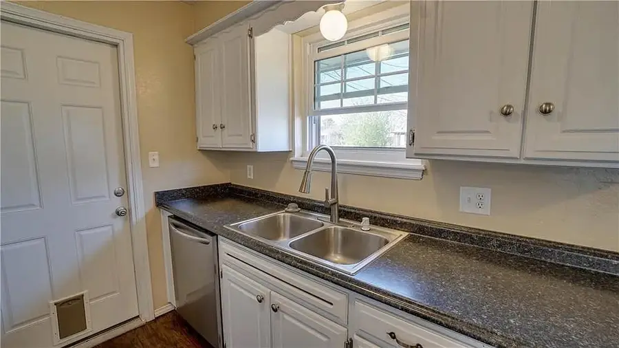 927 SW 1st Street, Oklahoma City, OK 73160 - #2