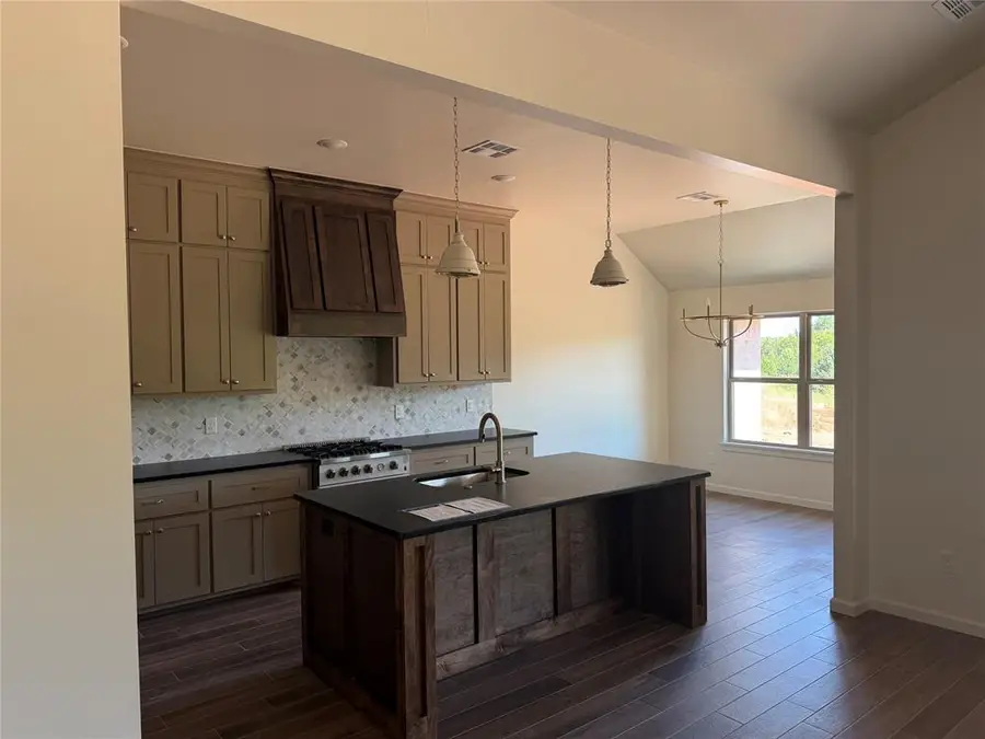 2100 Preserve Edge Drive, Edmond, OK 73034 - #2