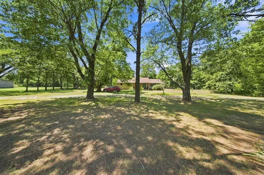 662 S Range Road, McLoud, OK 74851 - #3