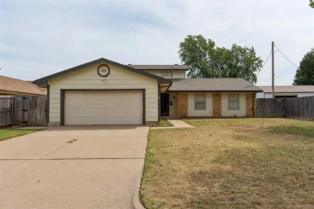 207 Del Mar Drive, Yukon, OK 73099 - #1
