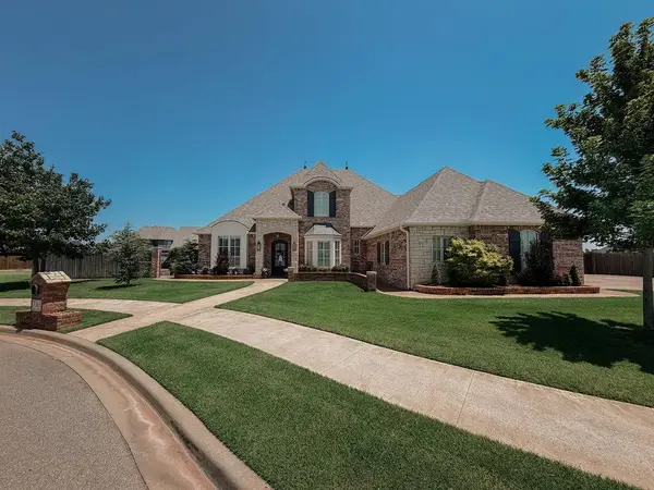 913 Stonebridge Court, Weatherford, OK 73096