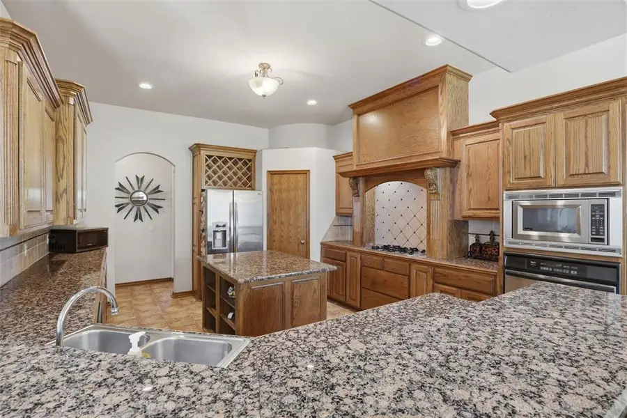 600 NW 160th Street, Edmond, OK 73013 - #3