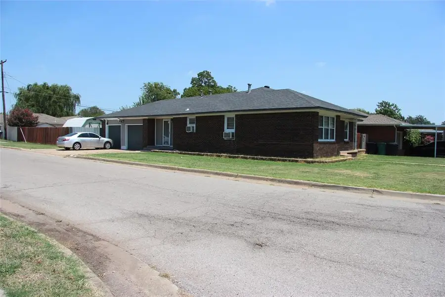 945 SW 51st Street, Oklahoma City, OK 73109 - #2