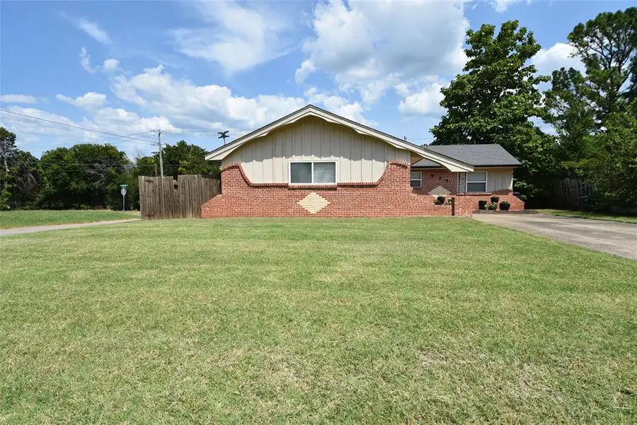 924 Cherokee Street, Seminole, OK 74868 - #2