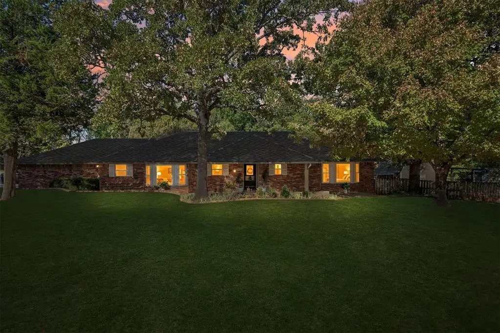 10431 Black Oaks Drive, Oklahoma City, OK 73165 - #1