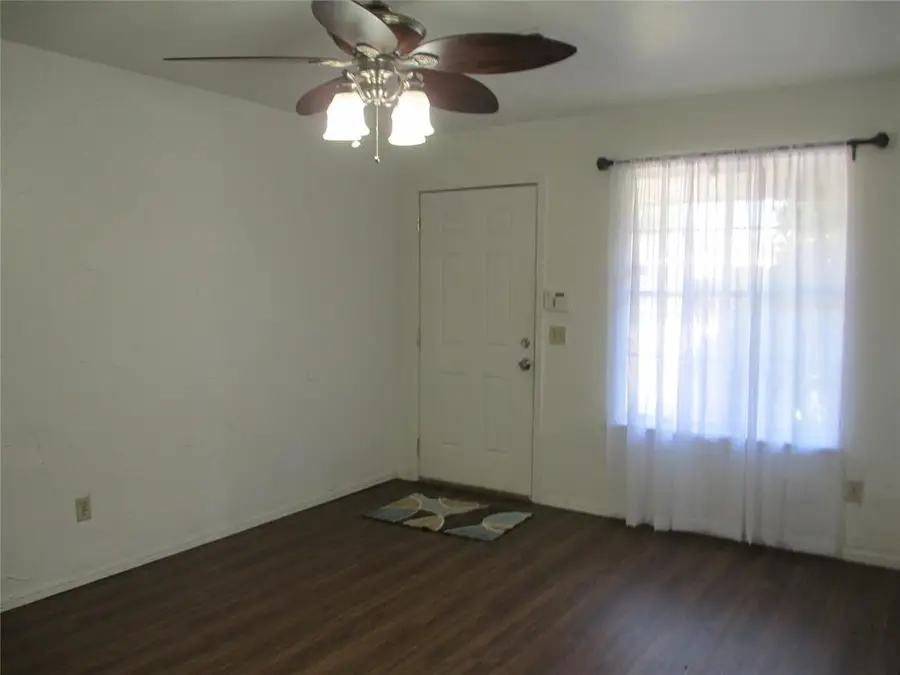 1052 NW 7th Place, Oklahoma City, OK 73160 - #2