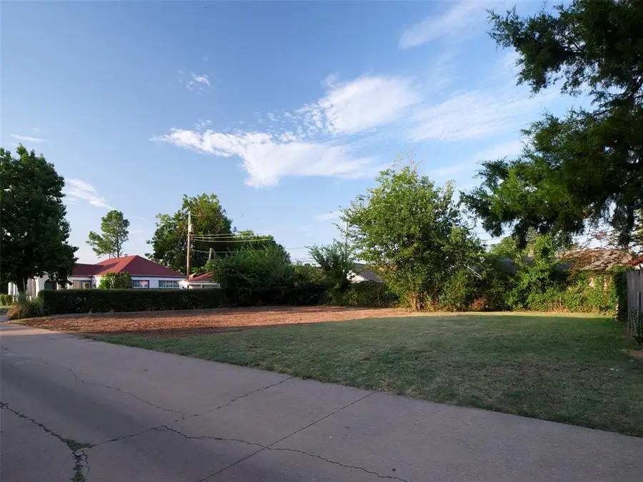 2116 Carey Place, Oklahoma City, OK 73106 - #2