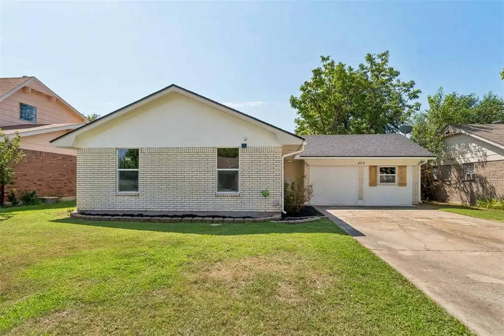 602 Crestmoor Drive, Moore, OK 73160 - #1