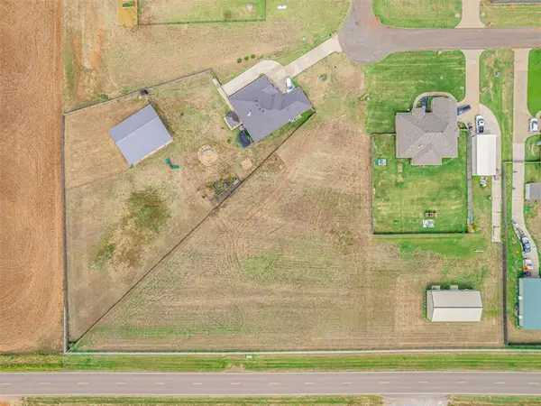 8860 Hudson Lane, Piedmont, OK 73078