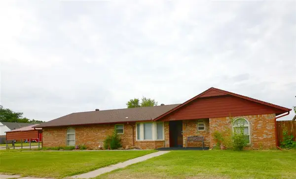 1224 NW 6th Place, Moore, OK 73170