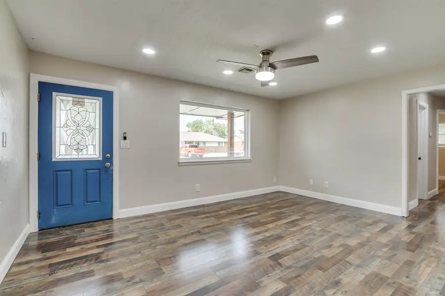 786 NW 1st Street, Moore, OK 73160 - #3