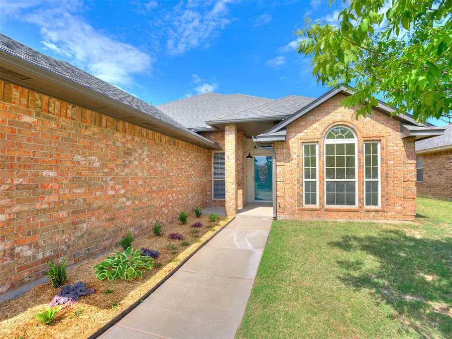 2901 Danielle Terrace, Moore, OK 73160 - #2