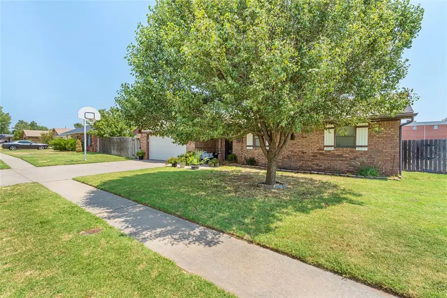 1006 Stonegate Drive, Weatherford, OK 73096 - #3