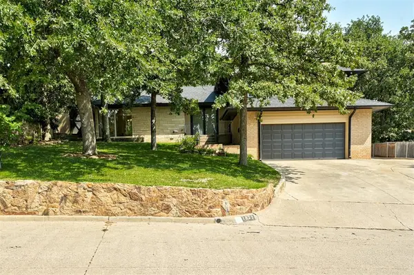 1829 N Oakhill Road, Bethany, OK 73008