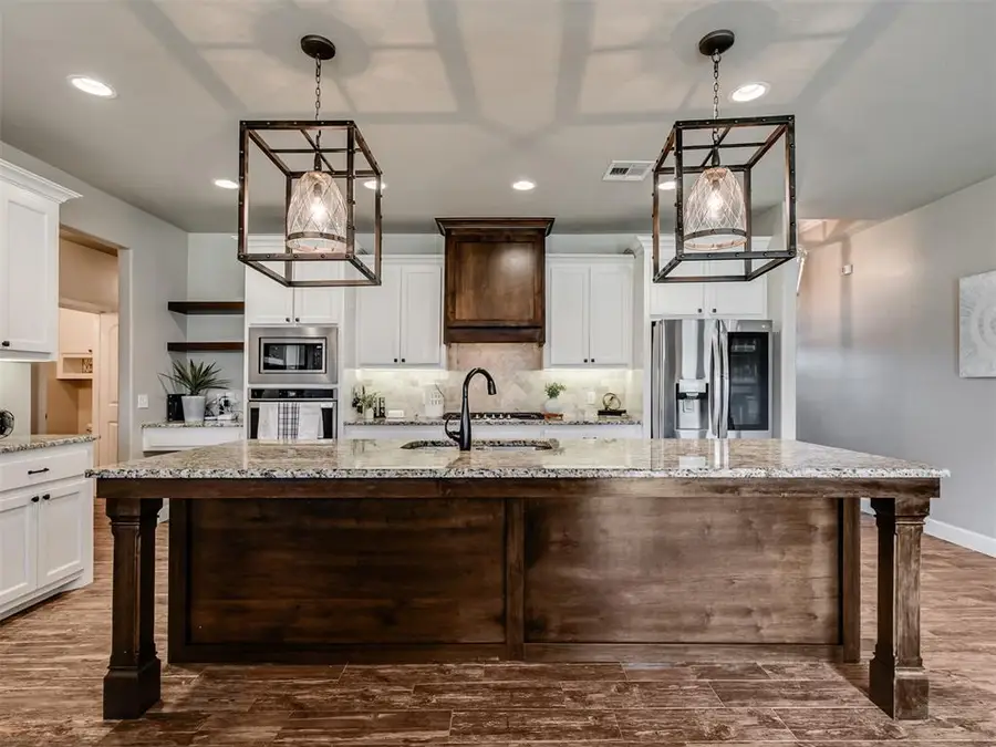 1516 Pendleton Place, Moore, OK 73160 - #3