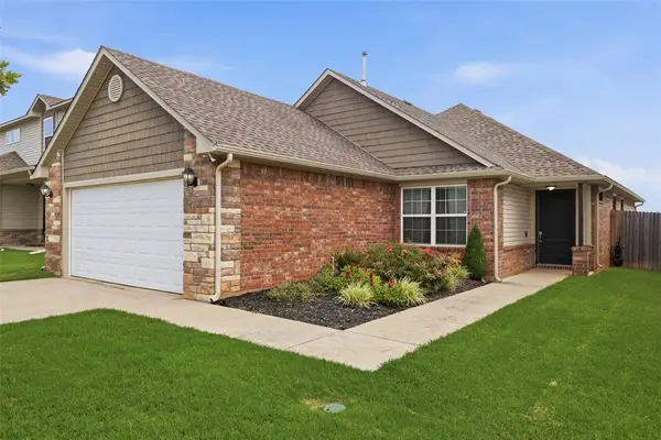 7200 Meadow Lake Drive, Yukon, OK 73099