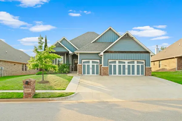 3109 Hunter Crest Drive, Edmond, OK 73034