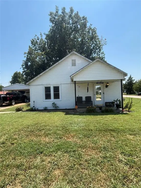 1224 Kaw Street, Perry, OK 73077