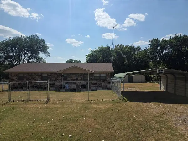 2982 County Street 2800, Ninnekah, OK 73067