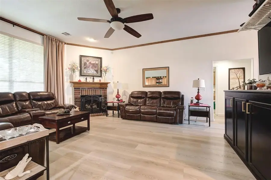 16008 Vicki Drive, Oklahoma City, OK 73170 - #3