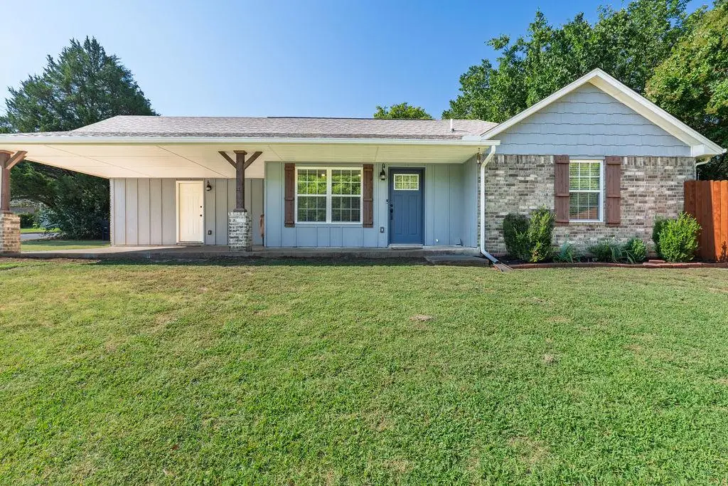 1327 E Wayne Street, Shawnee, OK 74801 - #1