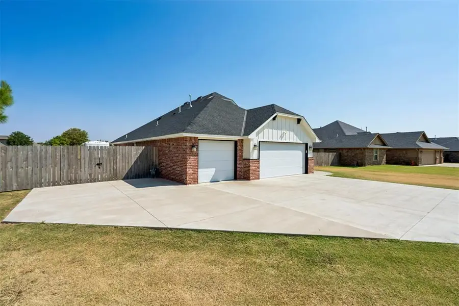 3785 NE Southridge Lane, Piedmont, OK 73078 - #2
