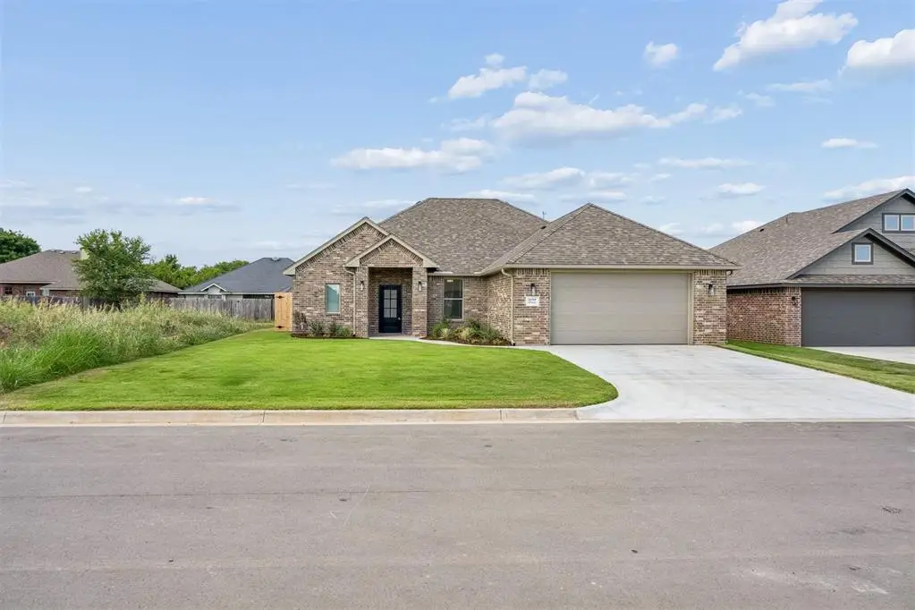 209 NW Pine Avenue, Cache, OK 73527 - #1
