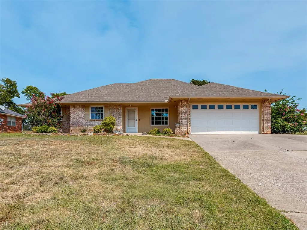 1520 Winding Creek Road, Moore, OK 73160 - #1