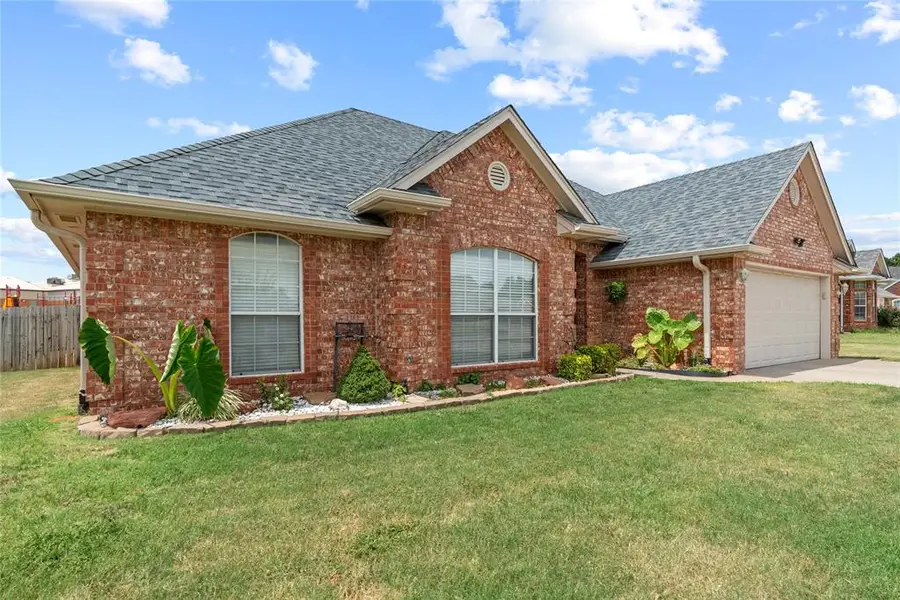 1615 Silver Oak Road, Blanchard, OK 73010 - #2