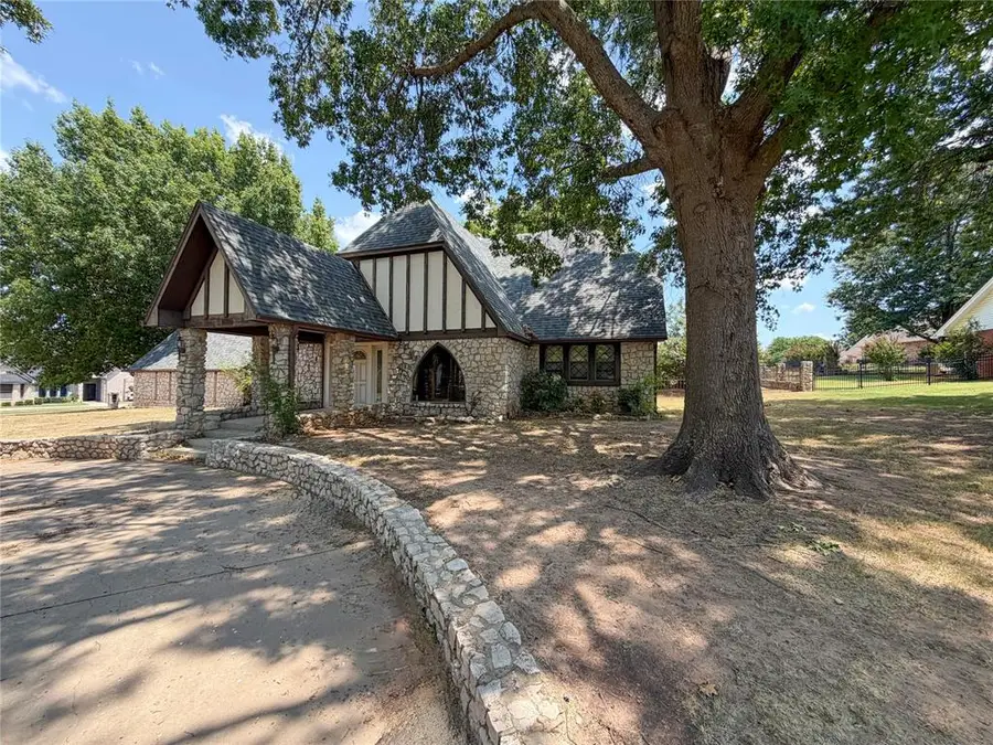 2317 Robinwood Circle, Shawnee, OK 74801 - #3