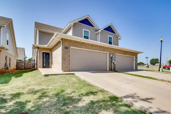 2208 Camino Del Plaza Lane, Edmond, OK 73013