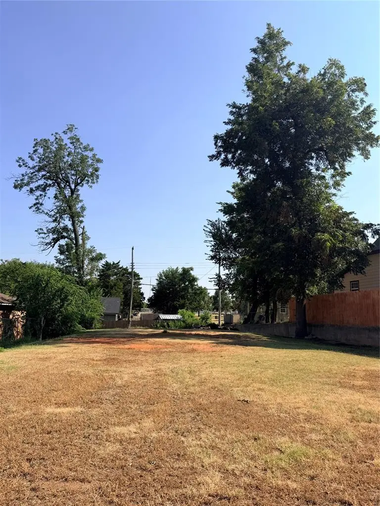 1005 W London Avenue, El Reno, OK 73036 - #3