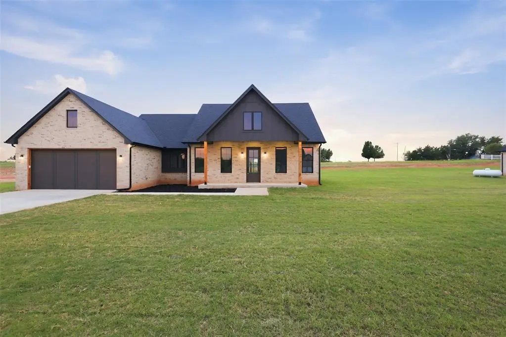 2153 Providence Way, Crescent, OK 73028 - #1
