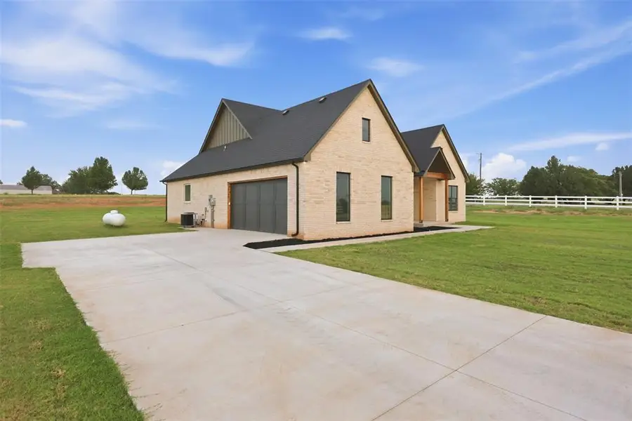 2179 Providence Way, Crescent, OK 73028 - #3