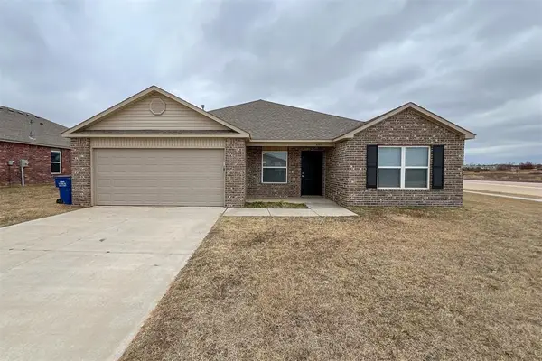 4301 Driftwood Drive, Harrah, OK 73045